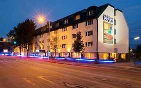 Park Inn by Radisson Uno City Vienna